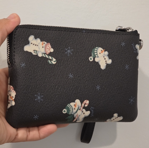 Coach Boxed Corner Zip Wristlet Snowman Print in Silver/Midnight - Picture 3 of 8
